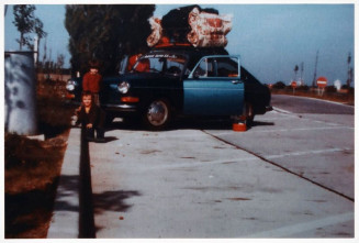 Cliché en couleur de la Volkswagen 1600TL de la famille H.