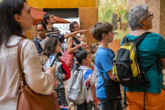 Photo d'une visite guidée dans le Forum du Palais