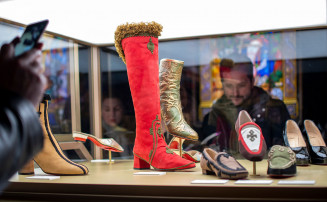 Christian Louboutin L Exhibition niste Tout le Palais